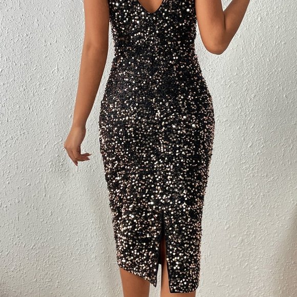 Gold Preppy Womens Fuzzy Trim Sequin Backless Bodycon Dress - Picture 2 of 5